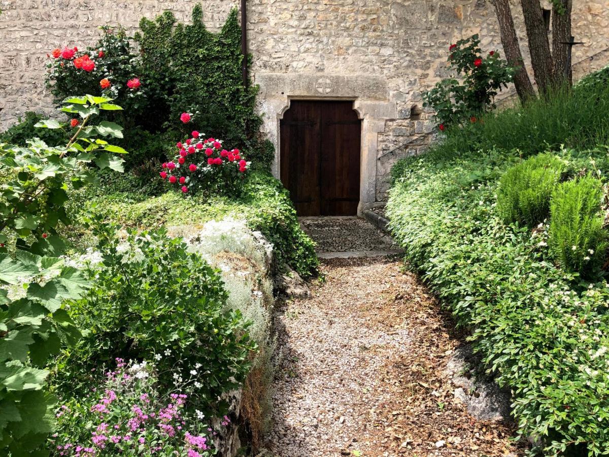 Отель Monastero Fortezza Di Santo Spirito Fossa Экстерьер фото