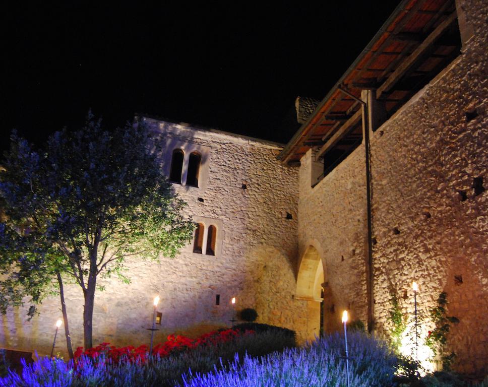 Отель Monastero Fortezza Di Santo Spirito Fossa Экстерьер фото