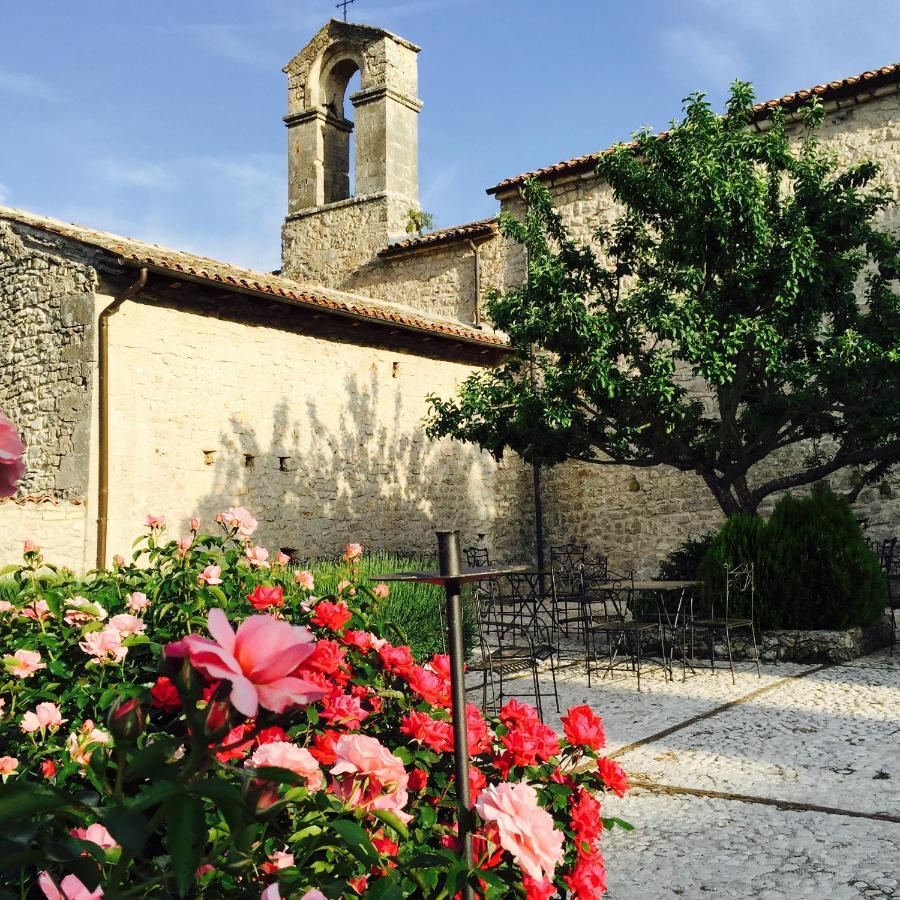 Отель Monastero Fortezza Di Santo Spirito Fossa Экстерьер фото